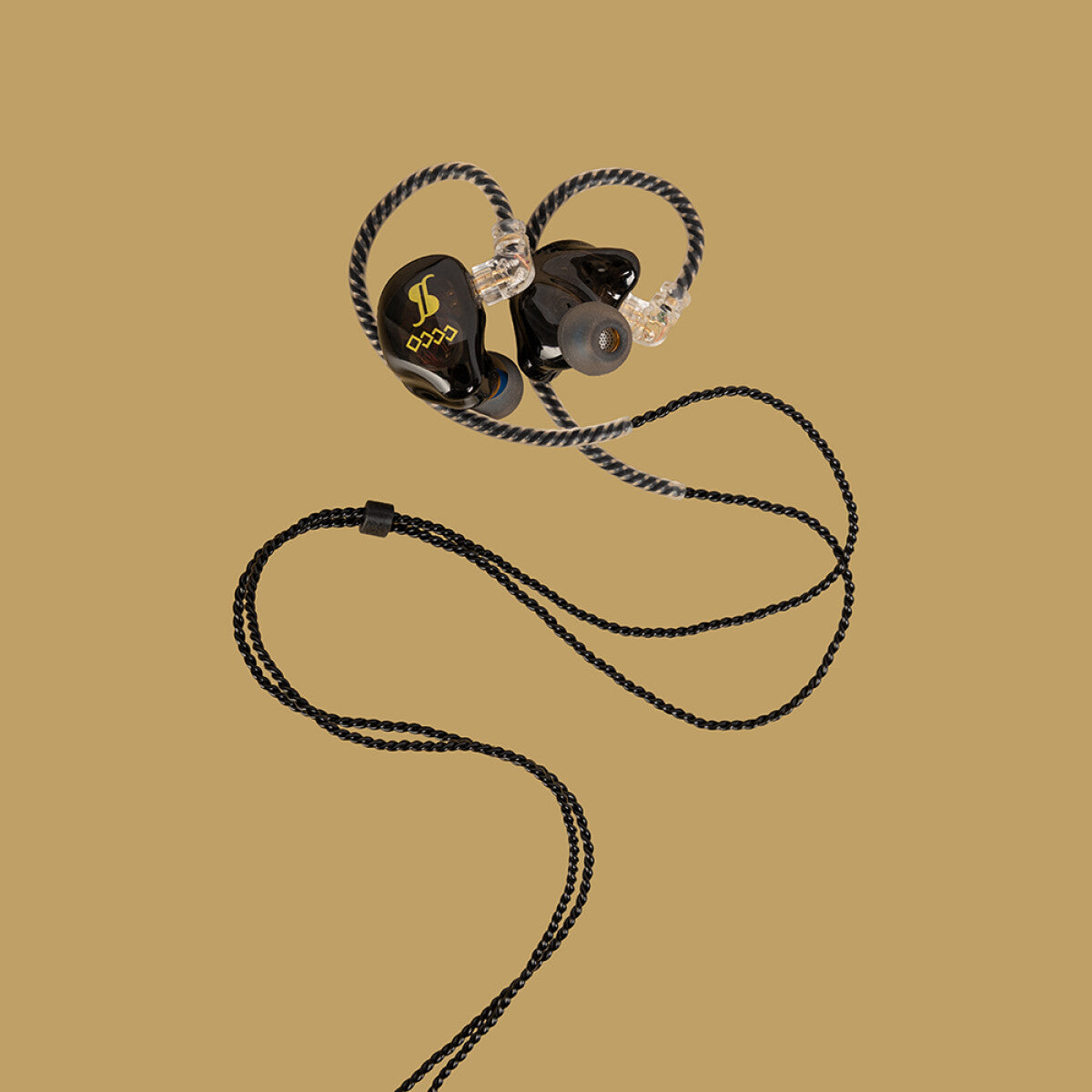 Stagg SPM-435 GD 4-driver in-ear monitors zwart/goud