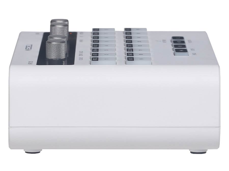 Medeli - MR101S - Rhythm Machine, 16 Touch Sensitive Pads, OLED Display, USB-C or battery powered
