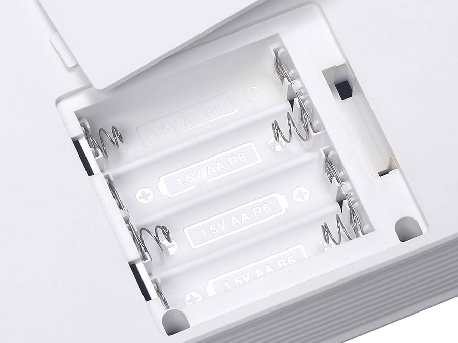 Medeli - MR101S - Rhythm Machine, 16 Touch Sensitive Pads, OLED Display, USB-C or battery powered