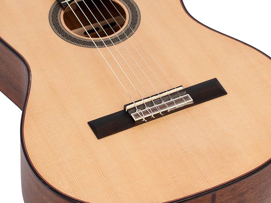 Valencia VC704 Classical Guitar 4/4