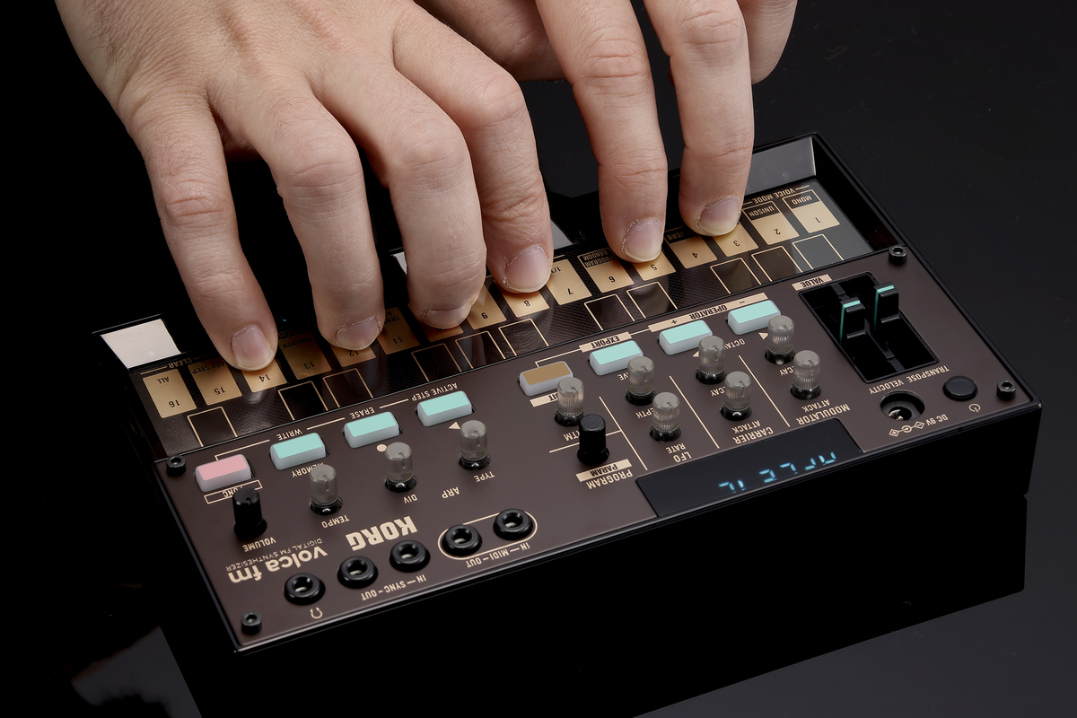 Korg Synthesizer, digitaal, Volca FM2, FM-toongenerator, sequencer