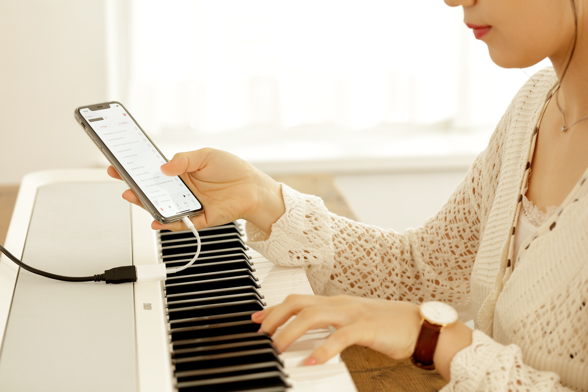 Korg Digitale Piano, B2+, USB-C, wit