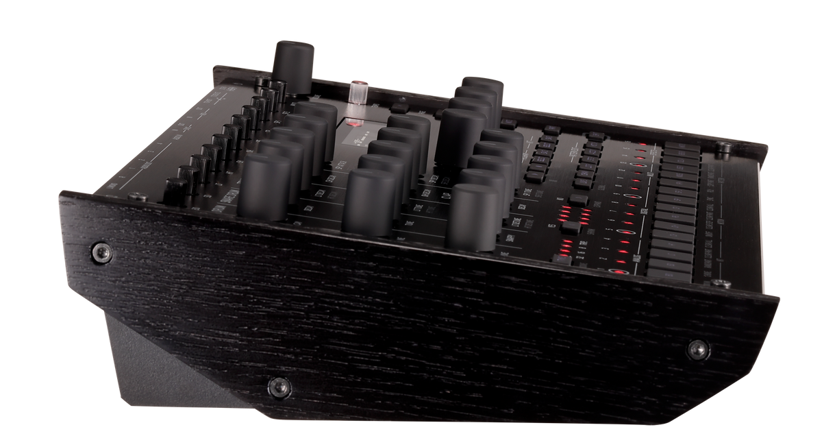 Korg Drummachine hybride, 4 analog-, 7 digital Parts