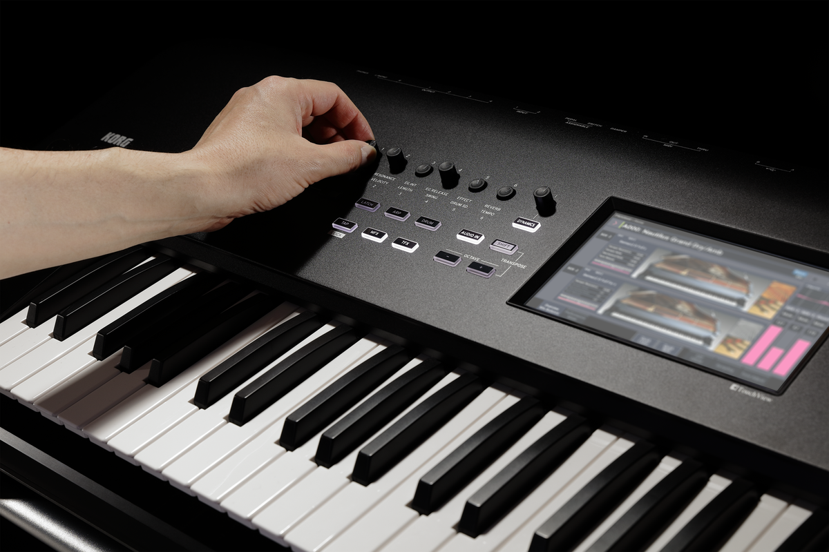 Korg Synthesizer, digitaal, NAUTILUS, 61 toetsen, 9 Sound-Engines