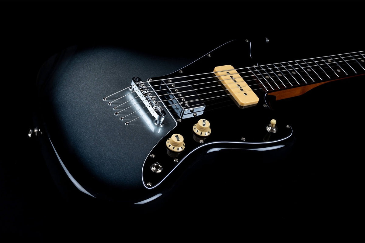 JET Guitars JJ-350 Baritone Moonburst – elektrische gitaar – J-stijl bariton-schaal H-P90 MoonBurst, palissander toets