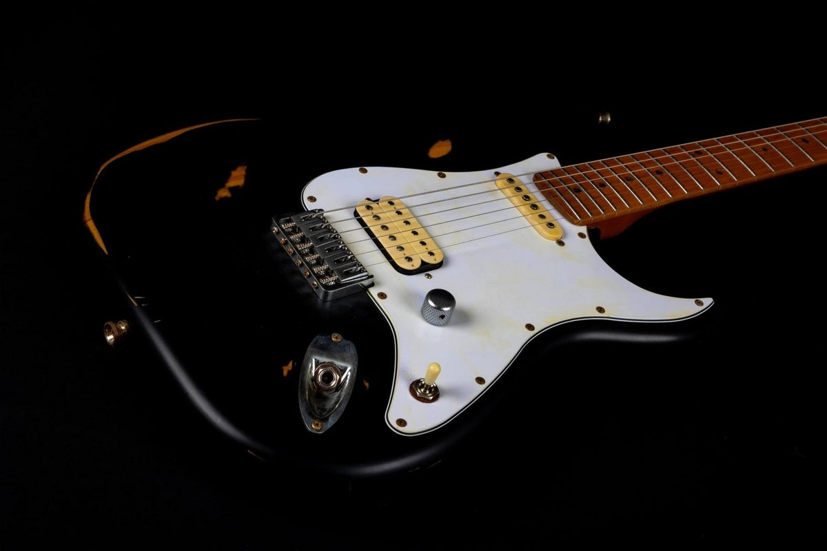 JET Guitars JS-800 RLC – elektrische gitaar – S-stijl Zwart 'relic'