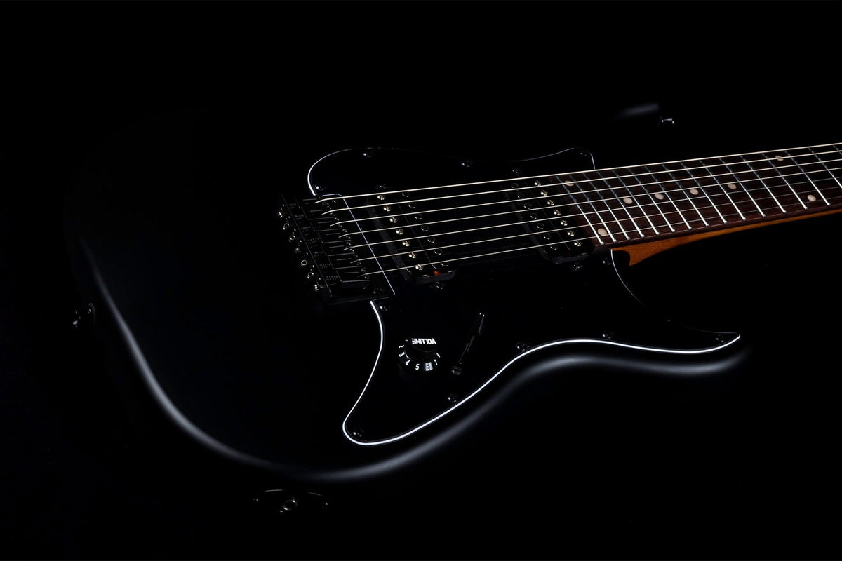 JET Guitars JS-407 MBK R – elektrische gitaar – S-stijl 7-snarige HH mat Zwart, palissander toets