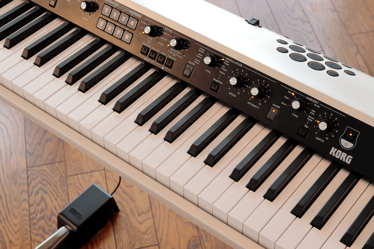 Korg Digitale Piano, SV2-88S, 88 toetsen (RH3), wit-metallic, met luidsprekers