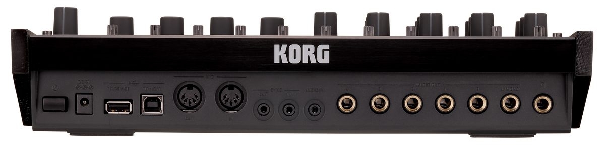 Korg Drummachine hybride, 4 analog-, 7 digital Parts