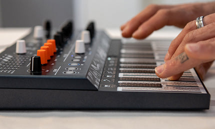 Arturia - Armicrofreak - Experimental Hybrid Synth