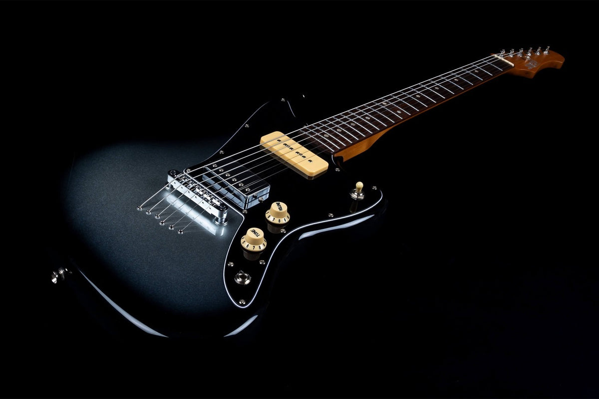 JET Guitars JJ-350 Baritone Moonburst – elektrische gitaar – J-stijl bariton-schaal H-P90 MoonBurst, palissander toets