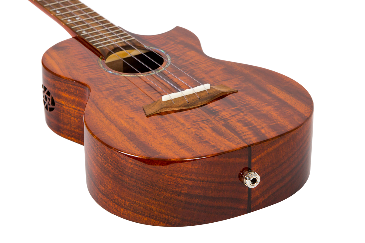 Flight MUSTANG TENOR EQ -A – elektro-akoestische tenorukelele