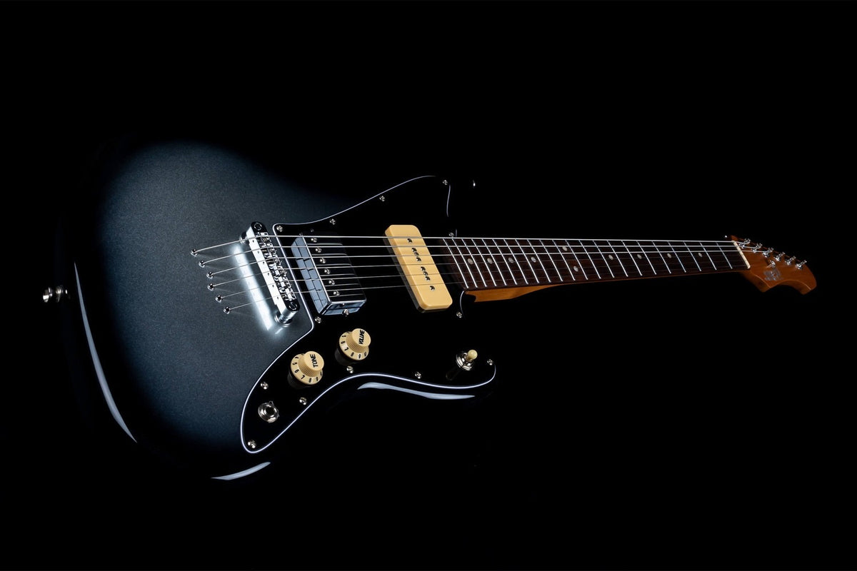 JET Guitars JJ-350 Baritone Moonburst – elektrische gitaar – J-stijl bariton-schaal H-P90 MoonBurst, palissander toets