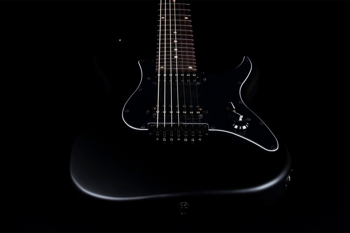 JET Guitars JS-407 MBK R – elektrische gitaar – S-stijl 7-snarige HH mat Zwart, palissander toets