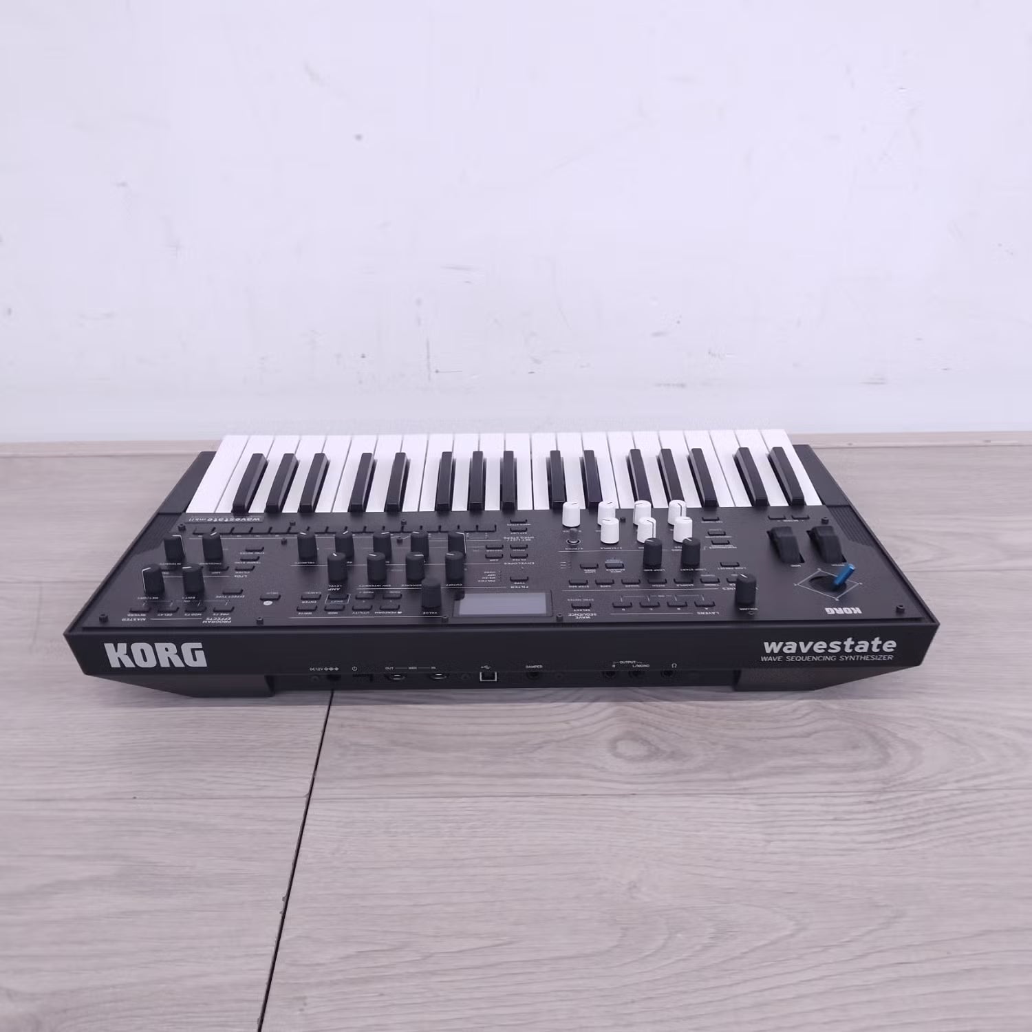 Korg Wavestate MK2 Synthesizer