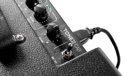 IK Multimedia - IKMTONEXCAB - Compact Full-range Flat-response 12" Celestion Guitar Cabinet