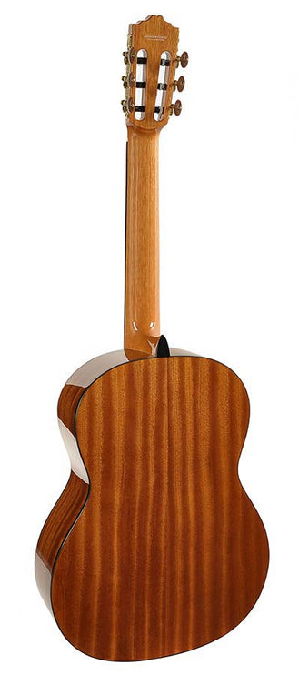 classic guitar, cedar top, sapele b&s, natural