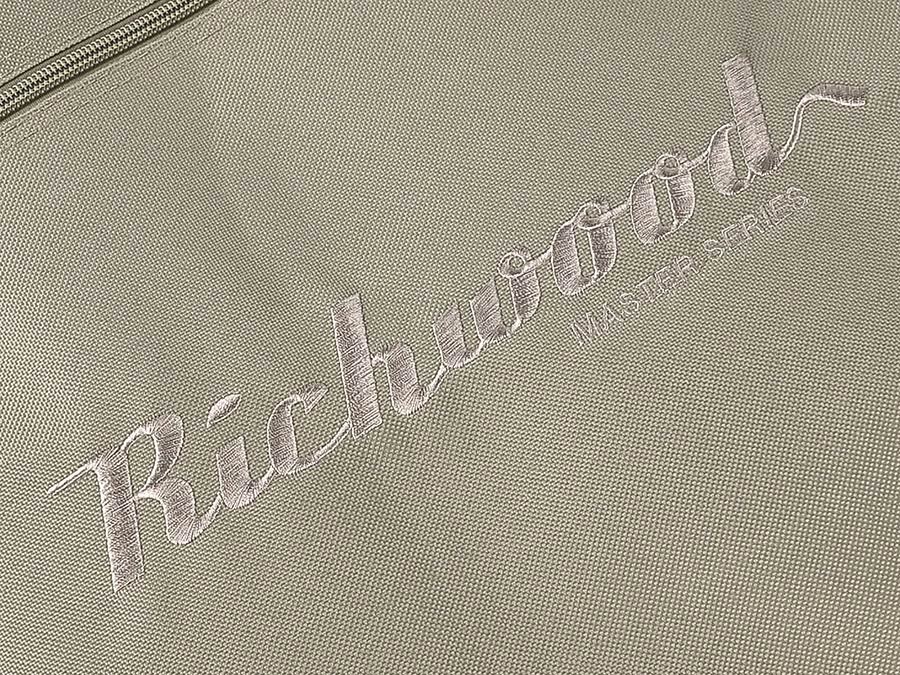 Richwood - A-220 - Custom Shop Auditorium Ooo