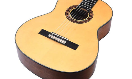 classic guitar 4/4, sitka spruce & mahogany, natural satin