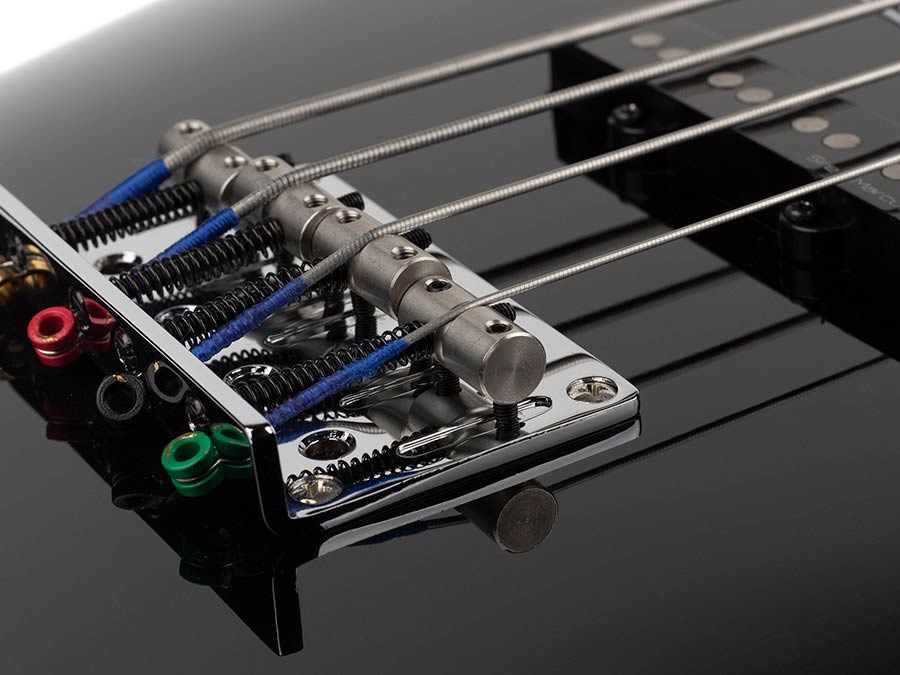 Sire Basses - V7+ A4f/bk - Fretless Alder 4-String Active Bass Guitar – Black