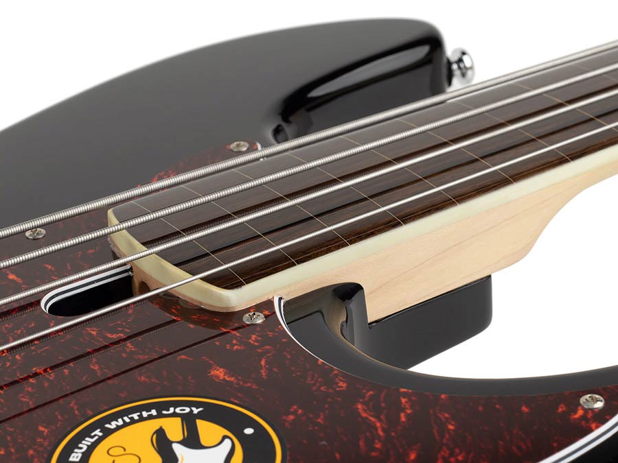 Sire Basses - V7+ A4f/bk - Fretless Alder 4-String Active Bass Guitar – Black