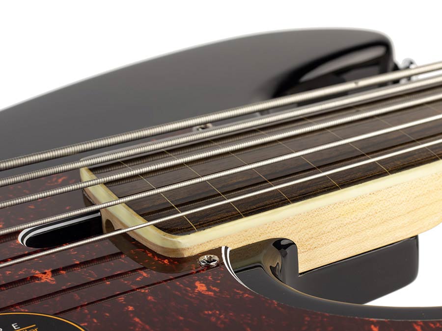 Sire Basses - P7+ A5f/bk - Fretless Alder 5-String Active Bass Guitar – Black