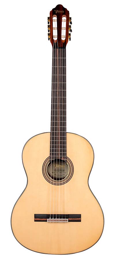Valencia - VC564 - Classic Guitar 4/4 – Walnut, Natural