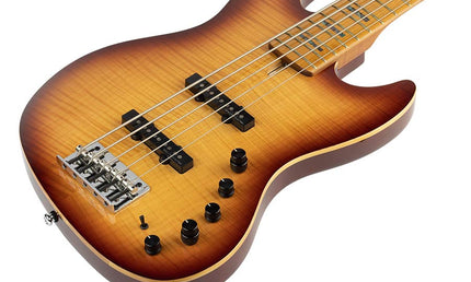 swamp ash with flamed maple top, 5-string bass guitar, tobacco sunburst, incl gigbag