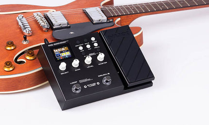 guitar amp modeling processor and multi effect with drum machine and phrase looper