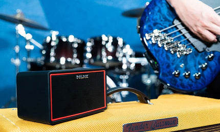 wireless rechargeable stereo guitar amplifier 10 watt, bluetooth transmitter, reverb+delay, drums