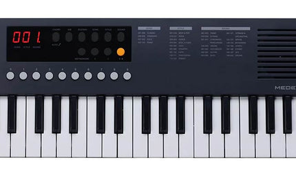 keyboard, 37 mini-size keys, with USB-C cable for MIDI and charging, auto chord, 1 X 2,5 watt