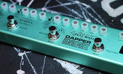 effect strip DAPPER INDIE with tuner + fuzz + echo + drive + modulation + reverb, with cab simulati