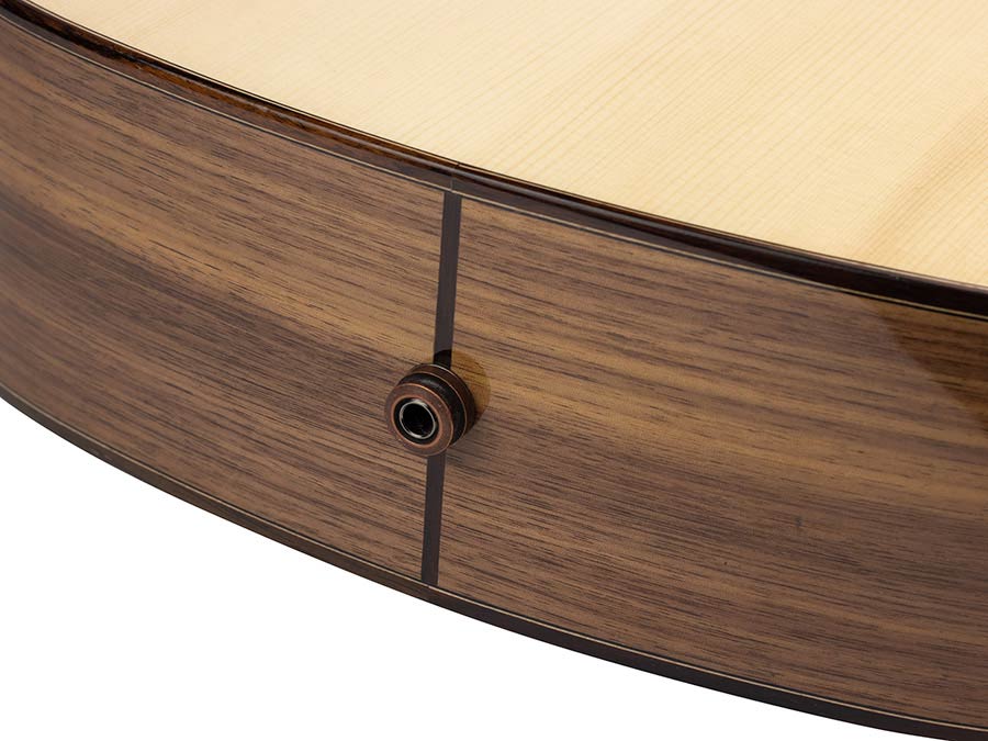 Kremona - DAIMEN - Classic Guitar Solid Spruce and Walnut
