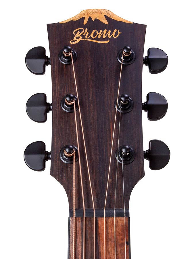 auditorium guitar, spruce top, mahogany back & sides, amara ebony fb, natural