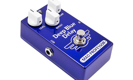 effect pedal Deep Blue Delay