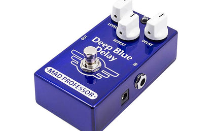 effect pedal Deep Blue Delay