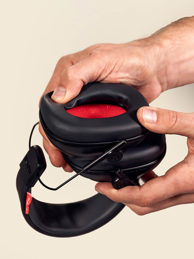 Alpine Hearing Protection - ALP-DEF - Defender Earmuff –  Black