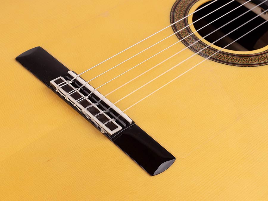 Salvador Cortez - Sevillana N/Y - Flamenco Guitar Negra Amber