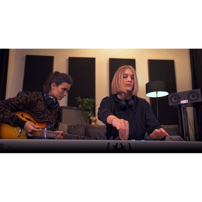 Arturia - Arkeylabess88 - 88-Key Controller Keyboard