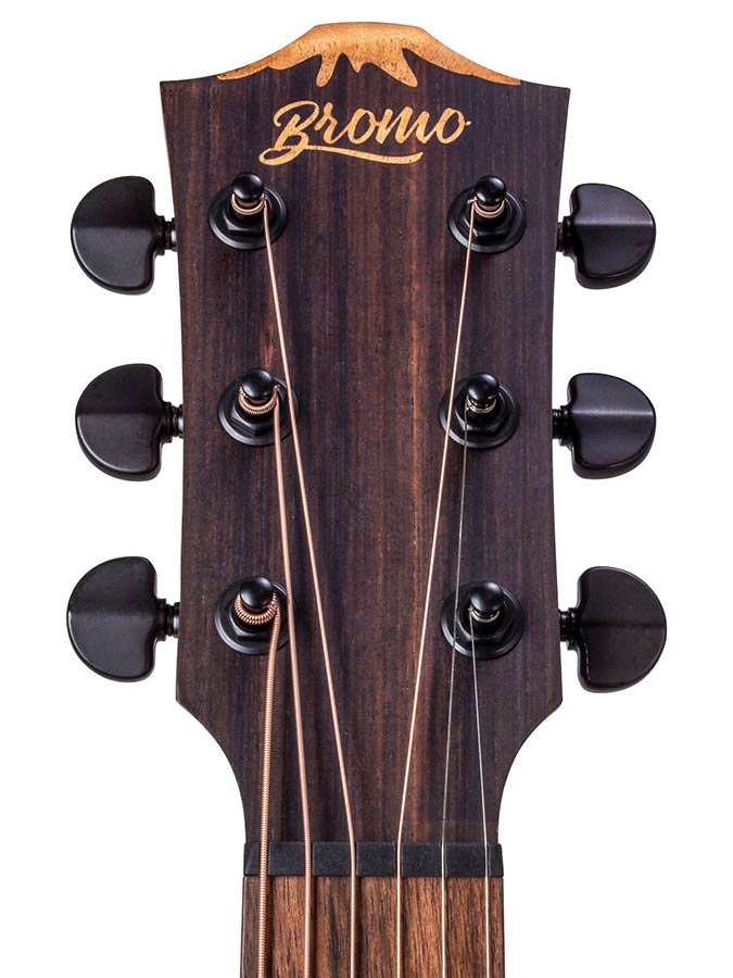 dreadnought guitar with solid mahogany top, mahogany back & sides, amara ebony fb, natural