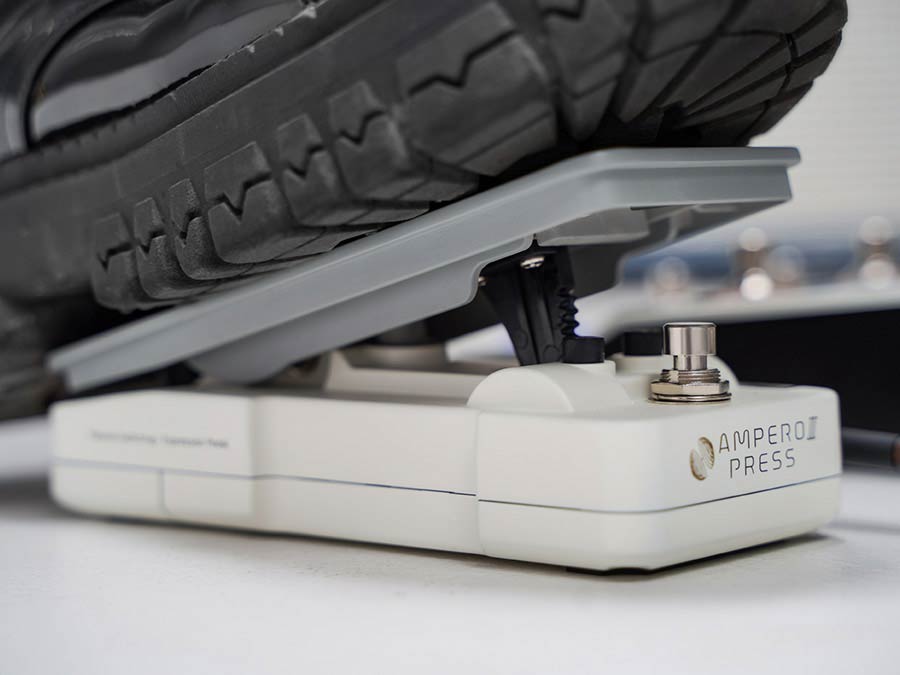 HoTone - SP-35 - Compact Volume - Expression Pedal AMPERO PRESS II