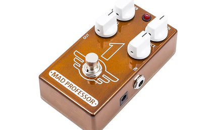 effect pedal "1" Brown Distortion with reverb