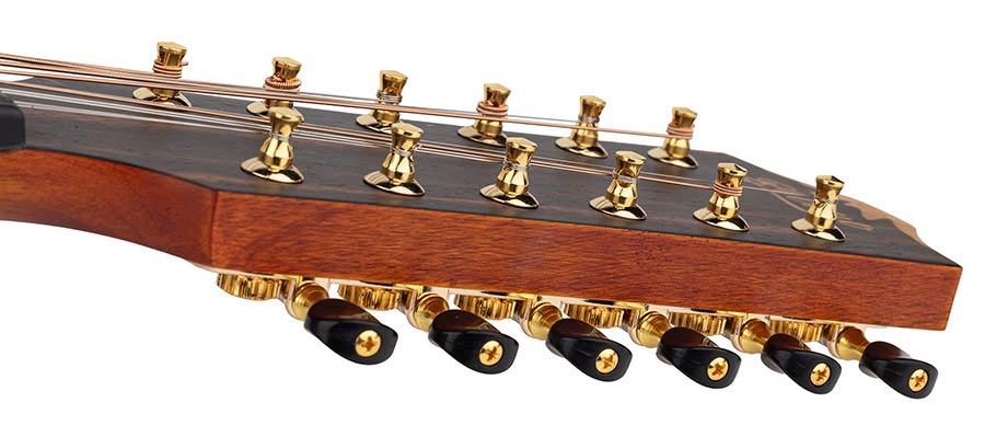12-string auditorium guitar, solid spruce top, mahogany b&s, cutaway+EQ, amara ebony fb, gigbag