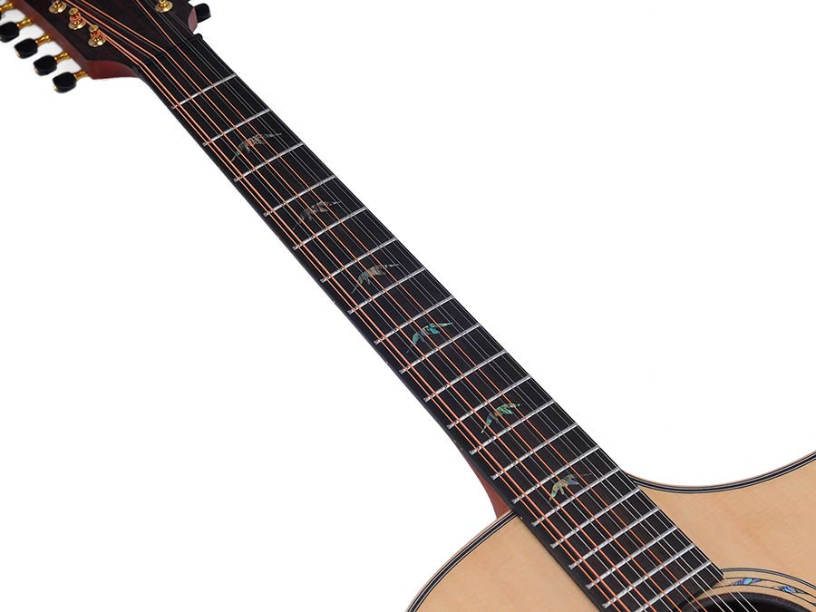 12-string auditorium guitar, solid spruce top, mahogany b&s, cutaway+EQ, amara ebony fb, gigbag