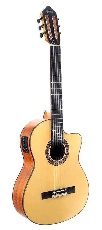 Valencia - VC304CE - Classic Guitar 4/4 – Cutaway, Natural
