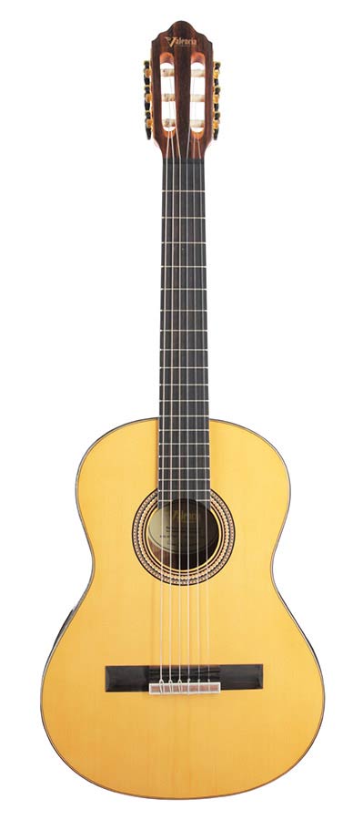 Valencia - VC563 - Classic Guitar 3/4 – Walnut, Natural
