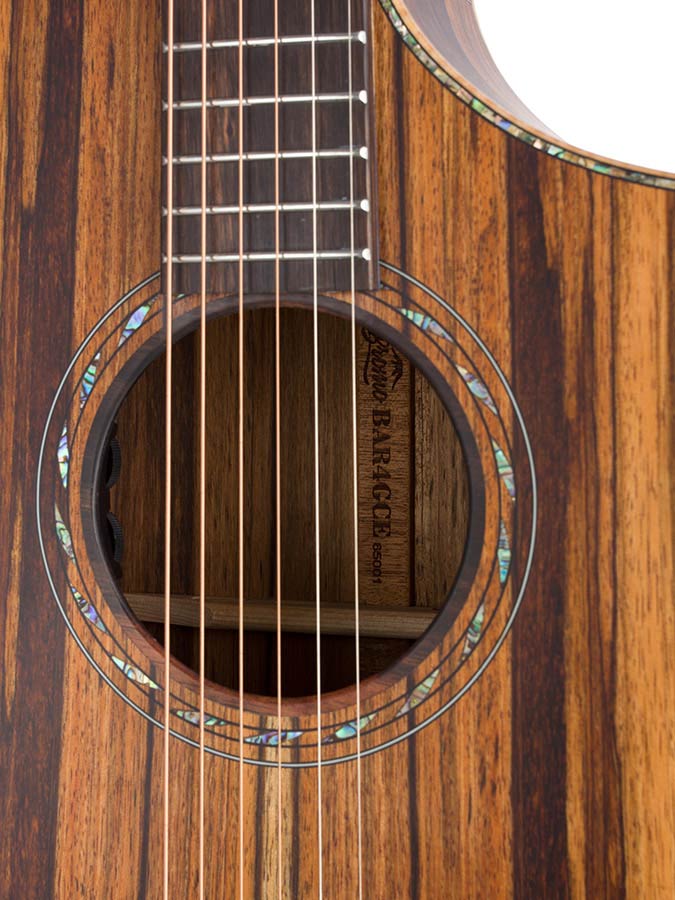 Hillside auditorium guitar all solid mango, amara ebony fb, Fishman Sonitone EQ, dlx gigbag