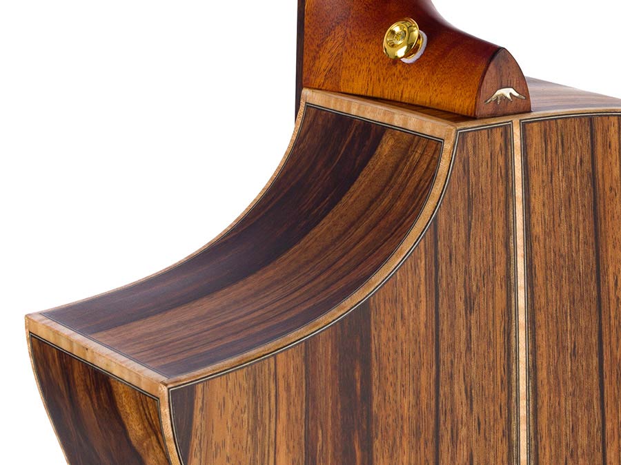 Hillside auditorium guitar all solid mango, amara ebony fb, Fishman Sonitone EQ, dlx gigbag