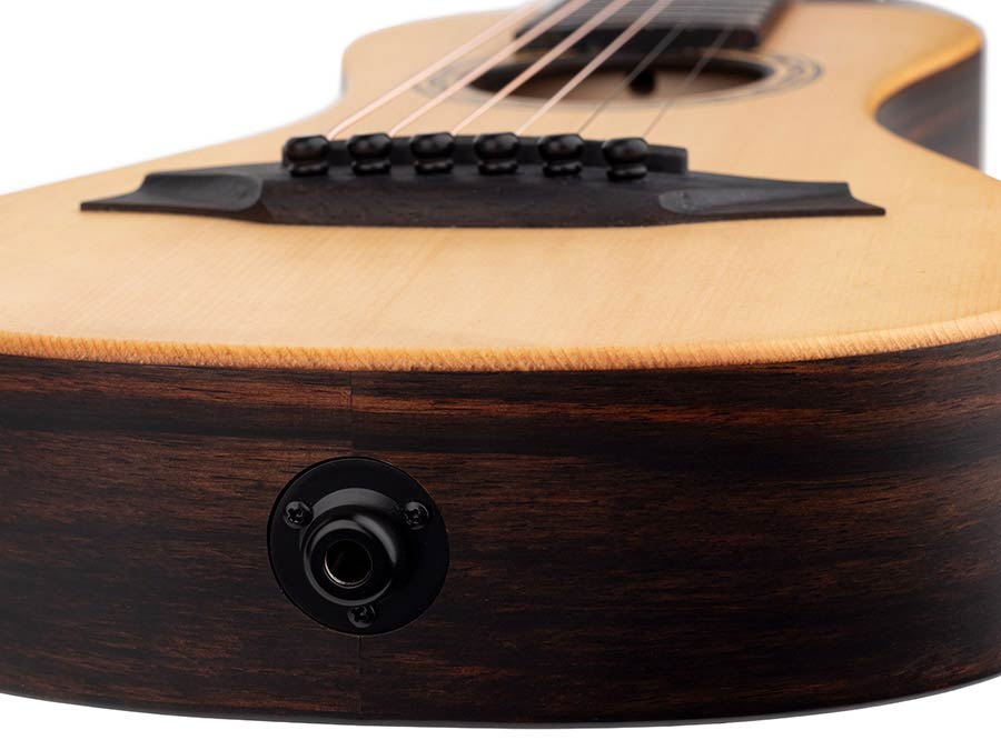 traveller guitar all solid tonewoods, amara ebony b&s & fb, natural, piezo, strap & heavy duty bag