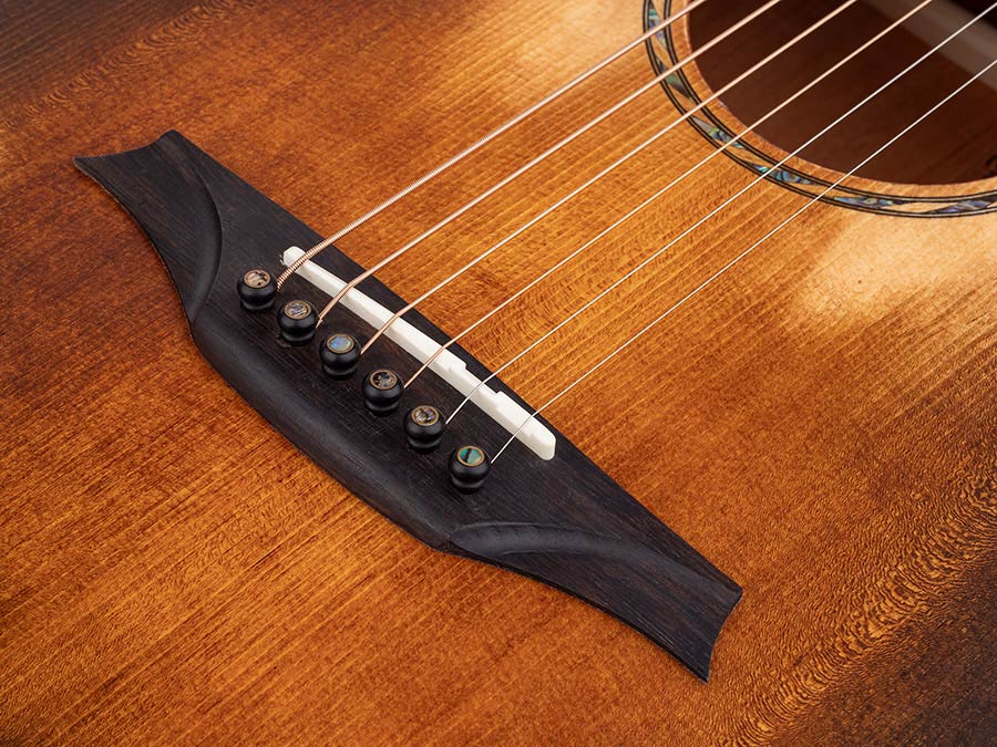 parlor guitar all solid tonewoods with 12th fret neck joint, amara ebony fb, with heavy duty bag